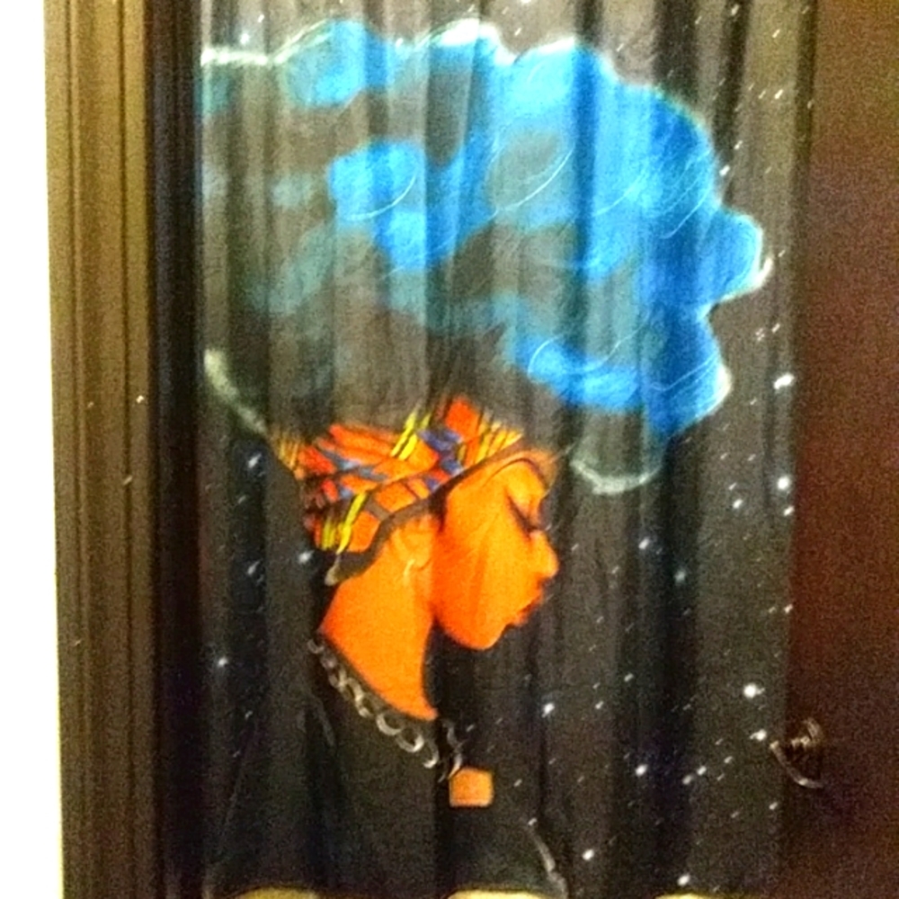 Shower curtain set
